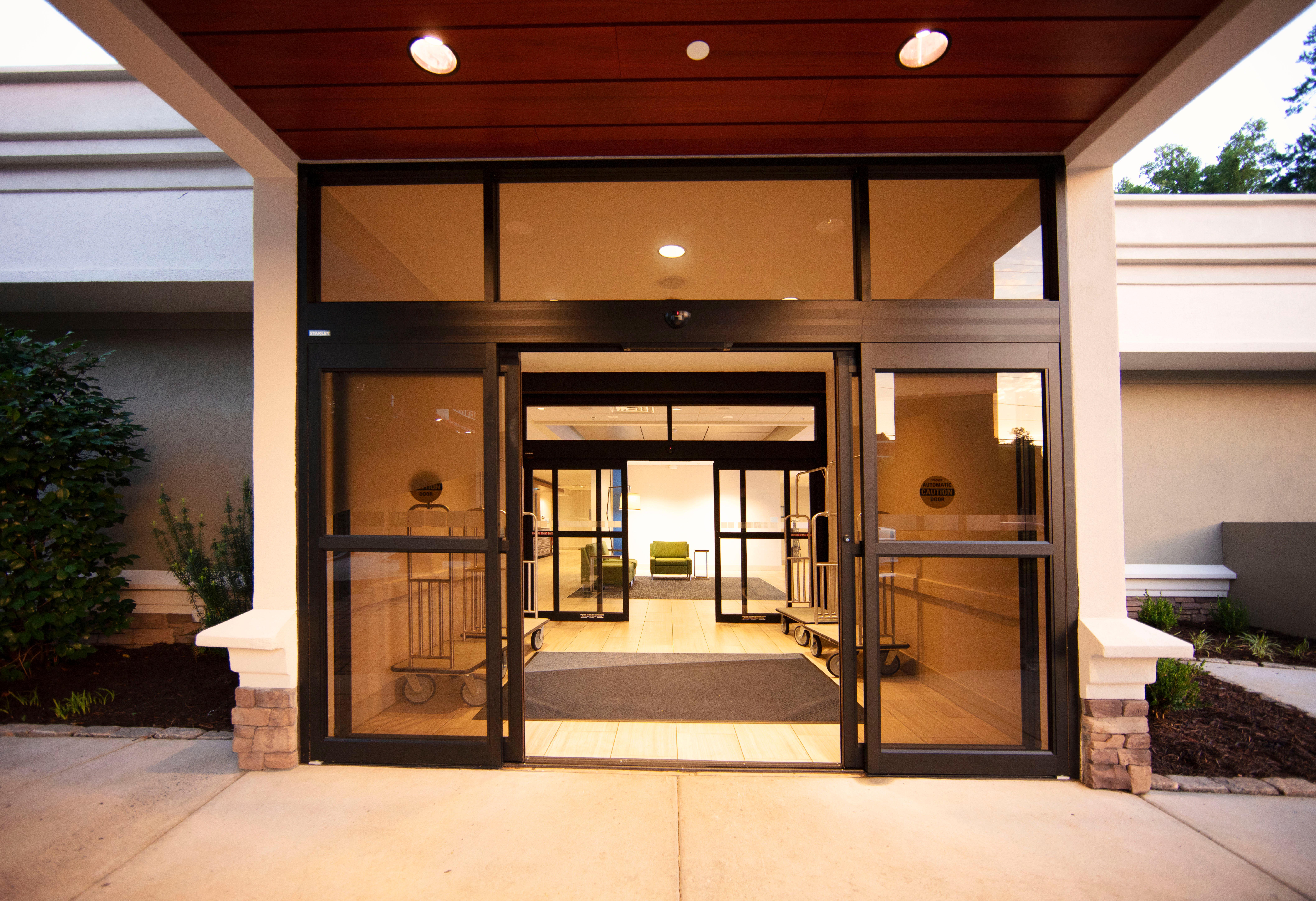 Holiday Inn Express Athens - University Area By Ihg Exterior photo